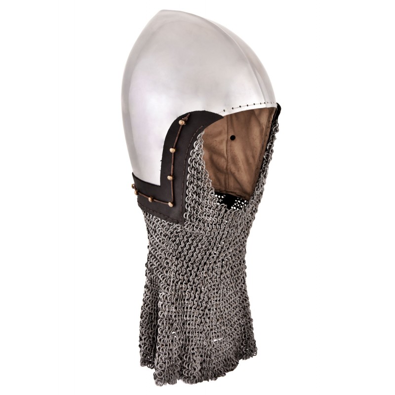 Bacinete con anillas remachadas